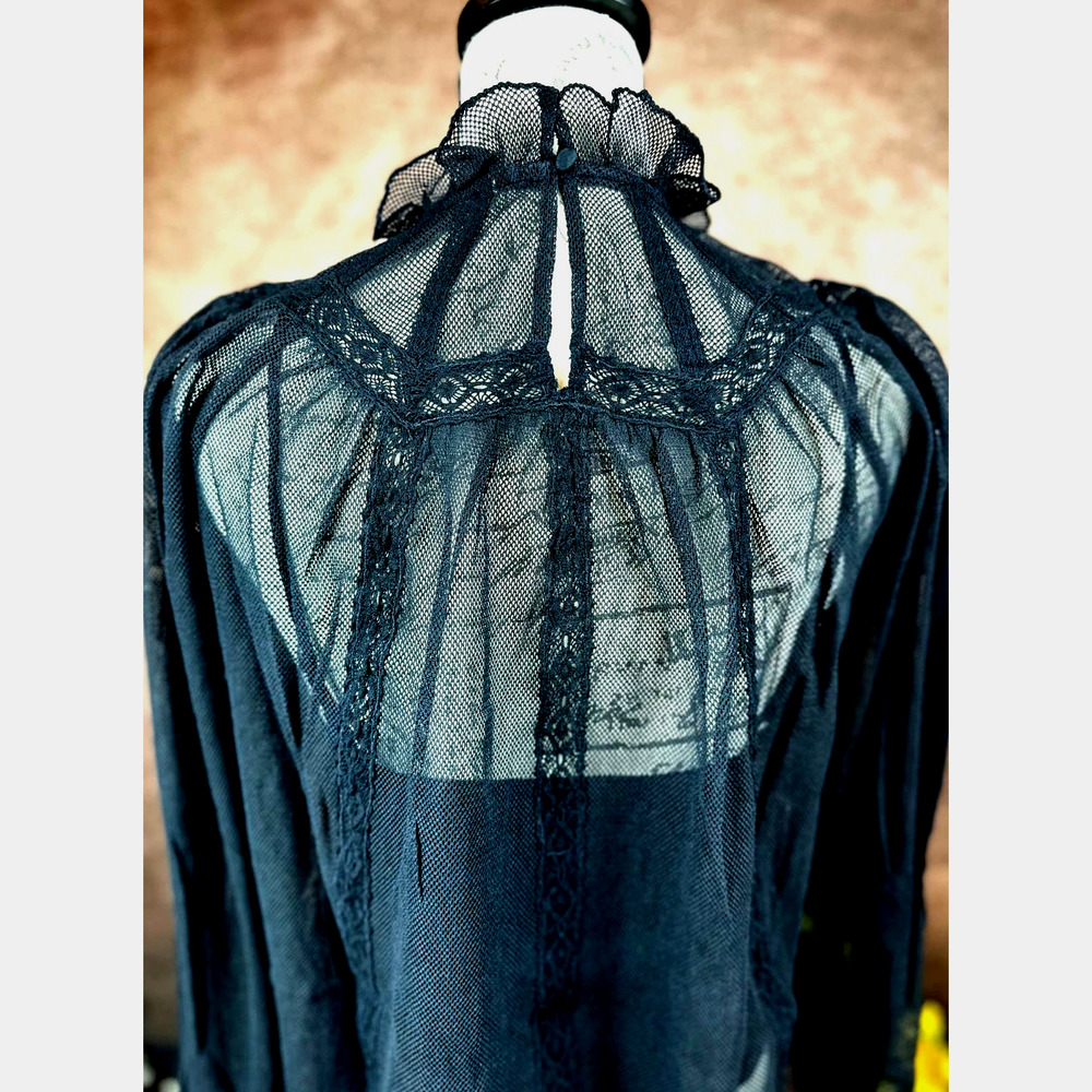 St Roche Lace Embroidered Ruffle Neck Flores Top Black 6 - Picture 8 of 12